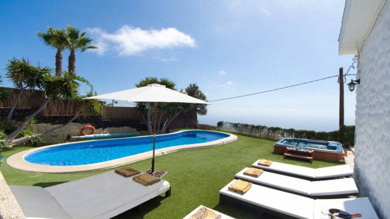 Discover the Magic of Villas in Tenerife: Your Ultimate Island Retreat